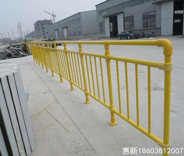 塑钢护栏安装案例