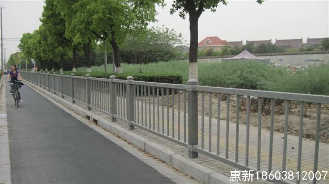 交通塑钢护栏